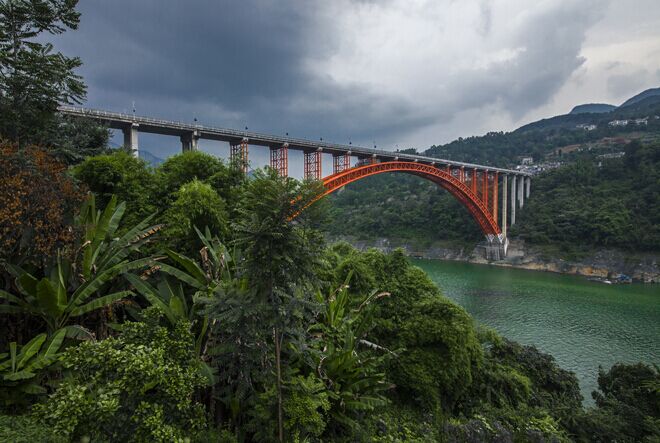 景阳河上的“彩虹桥”