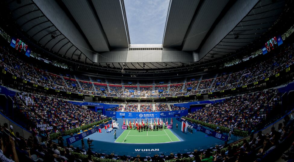 李娜出席武汉网球公开赛旋风球馆开馆仪式
