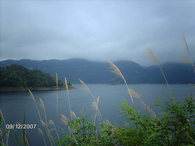 美丽的仙岛湖风光