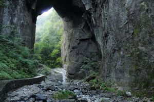天然画卷四洞峡