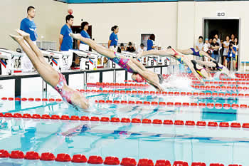 湖北省青少年游泳锦标赛在孝感举行