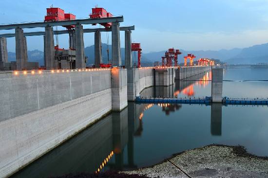 长江流域控制性水库群汛前消落完成大半