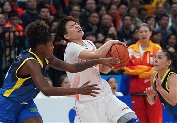 篮球——女篮：中国队夺金