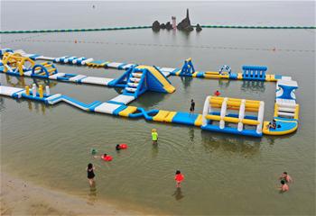 武汉东湖沙滩浴场恢复试营业
