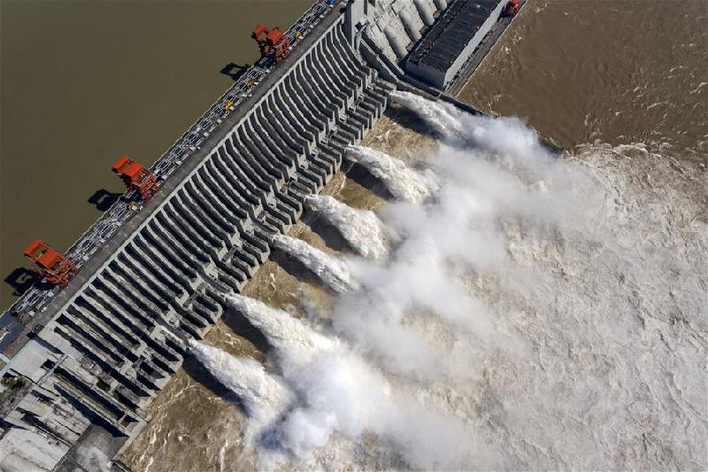 长江中上游水库群拦洪超300亿立方米