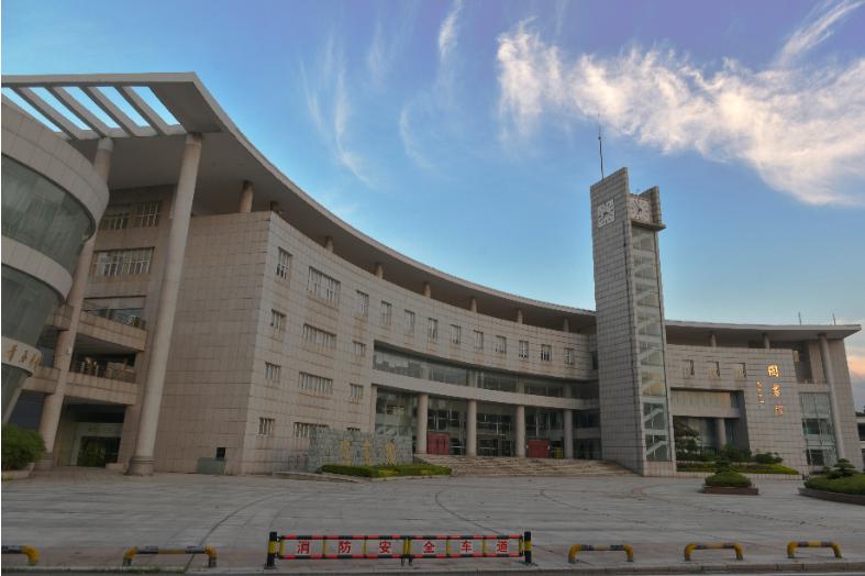 &ldquo;终于可以来学校上课了！&rdquo;&mdash;&mdash;武汉迎来秋季学期首批返校大学生