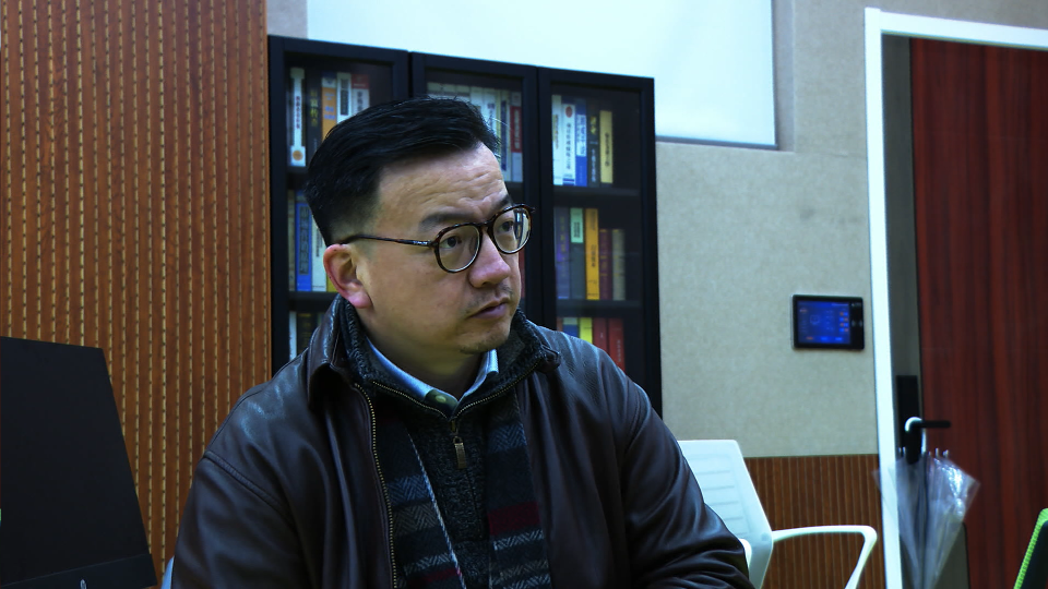 &ldquo;教学男神&rdquo;周凌：他的&ldquo;犯罪心理学&rdquo;破圈走红