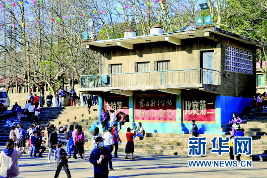 寻找&ldquo;李焕英&rdquo;身后那一座城