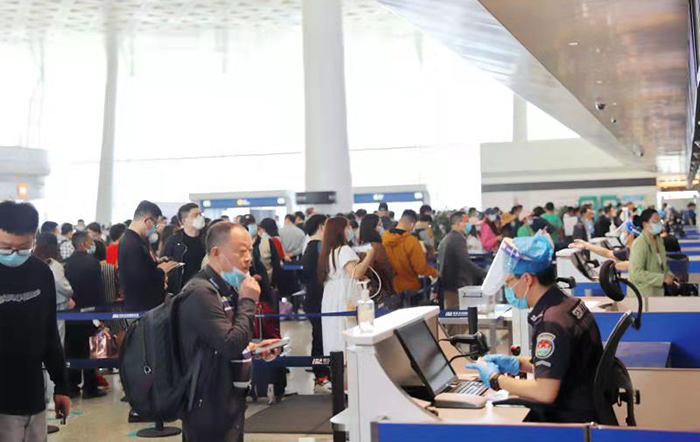 武汉天河机场客流量创历史新高