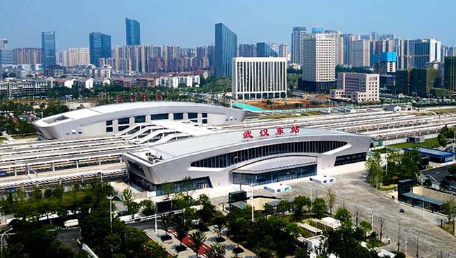 武汉第四座大型铁路客站武汉东站开通运营